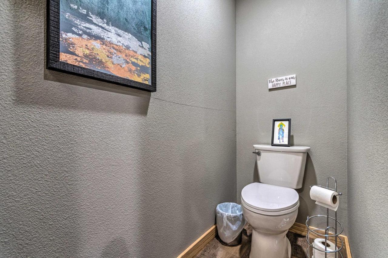 Upscale Riverfront Home With Beach And Fire Pit! Glenwood Exteriér fotografie